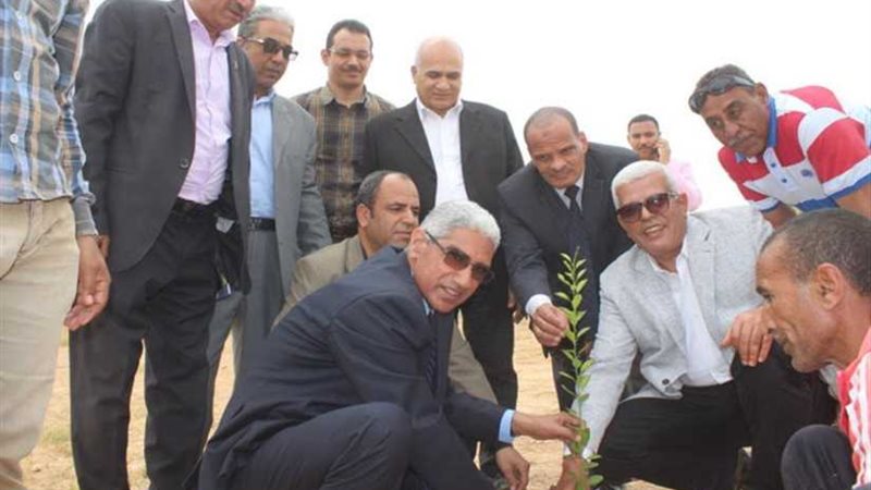 نقيب الزراعيين ومحافظ