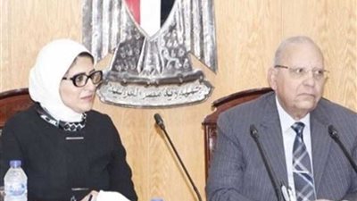 العدل والصحة يناقشان إعداد مشروع قانون 