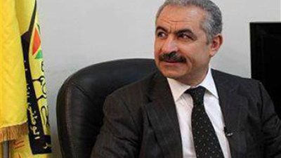 رئيس الوزراء الفلسطيني يبحث سبل مواجهة الحرب المالية