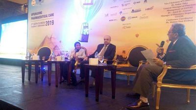 هيئة المستشفيات والمعاهد التعليمية تنظم مؤتمرا للصيدلة الإكلينيكية ..صور