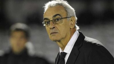 أهلي جدة السعودي يقيل مدربه الأوروجوياني فوساتي