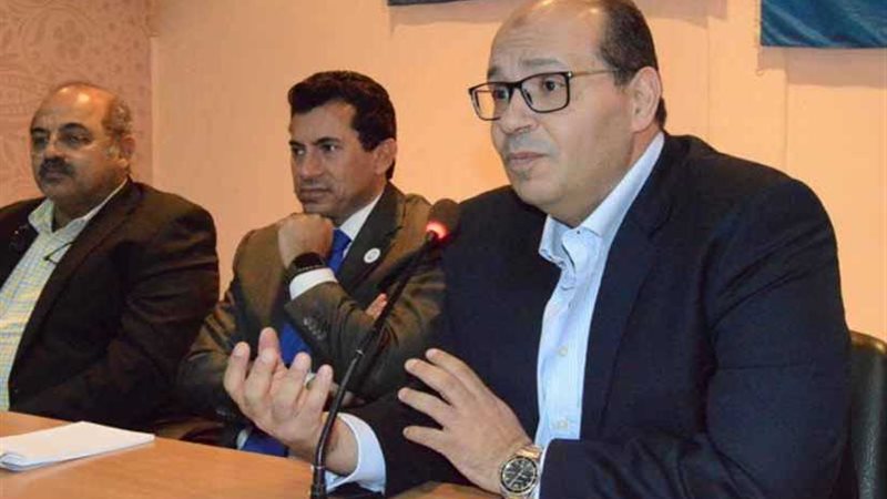 التحقيق مع لاعبي