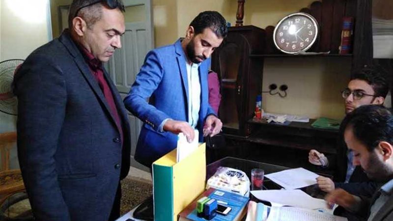 إقبال متوسط بانتخابات