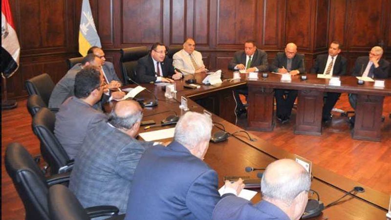 قنصوة يلتقي أعضاء