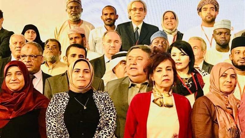 أستاذ بـدار علوم