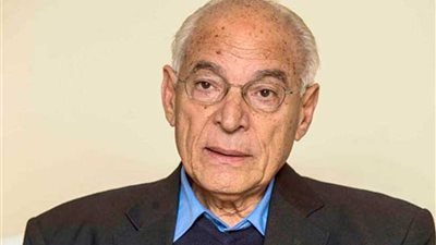 العالم فاروق الباز يطلق جائزة للتميز العلمي لطلاب كلية علوم عين شمس