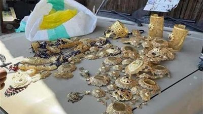 الجيش الليبي يعثر على كمية كبيرة من الذهب بمحور عين زارة.. (صور)