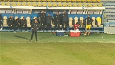 عاشور يطلب الخروج من مباراة بيراميدز