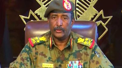 المجلس العسكري بالسودان يعفي مسؤولين بالصحة والإعلام والري من مناصبهم