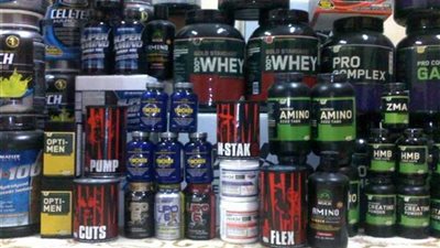 ضبط منشطات جنسية ومكملات غذائية مجهولة المصدر بأسواق الإسكندرية