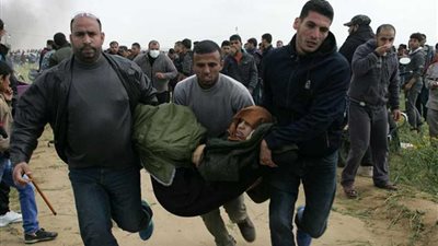 إصابة 35 فلسطينيا بالرصاص الحي جراء قمع قوات الاحتلال مسيرات سلمية بغزة