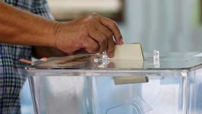 لبنان: غلق الصناديق في نهاية اليوم الأول في الاستفتاء على التعديلات الدستورية