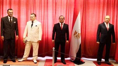 احتفالية رفيعة المستوى لإقامة تمثالين لـ