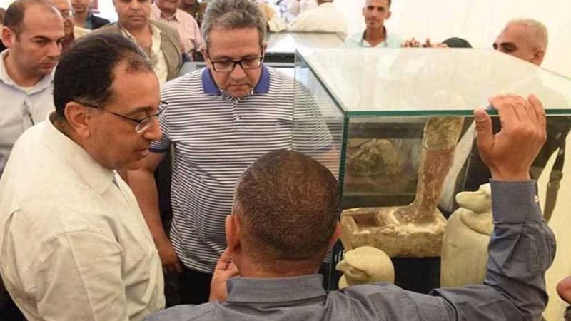 رئيس الوزراء يتفقد