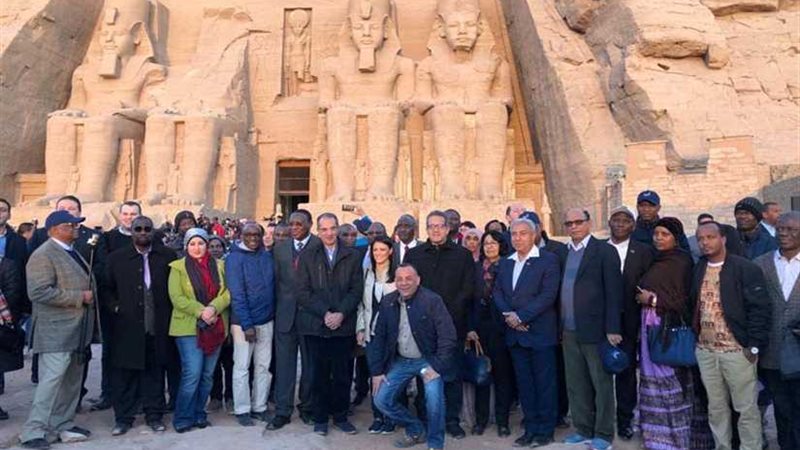 وزيرا السياحة والاثار