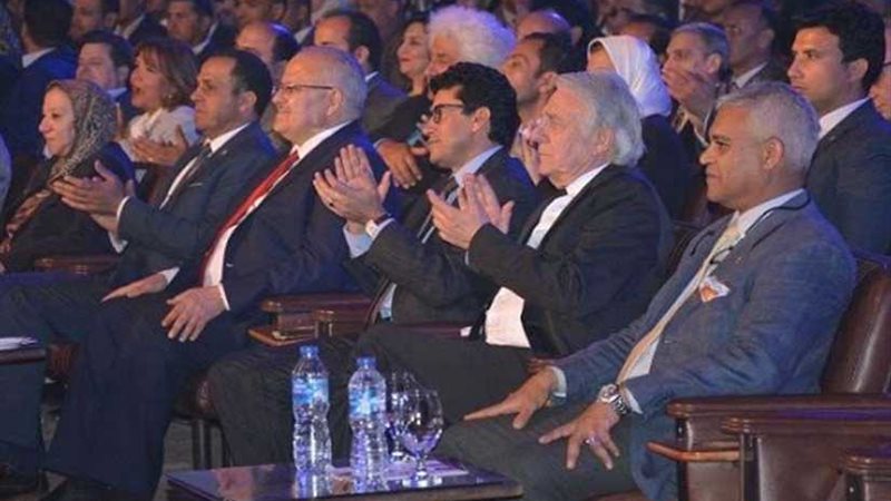 وزير الشباب يشهد