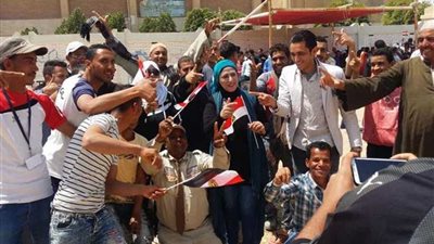 احتشاد المواطنين أمام لجان ببا ببني سويف للمشاركة بالاستفتاء