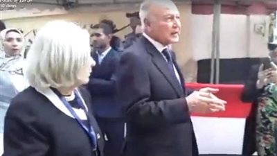 أمين عام جامعة الدول يتفقد اللجان بالقاهرة