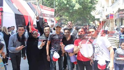 بالدف والطبول.. نزلوا للدستور