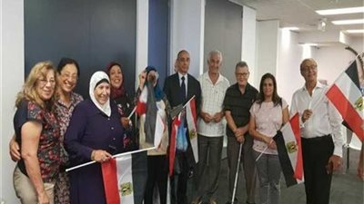 استمرار توافد المصريين على السفارة المصرية بالجزائر للتصويت على التعديلات الدستورية