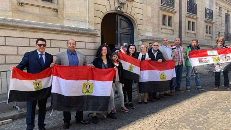 المصريون بفرنسا يتحدون