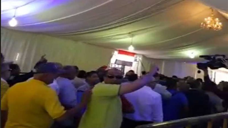 لليوم الثانى ..إقبال