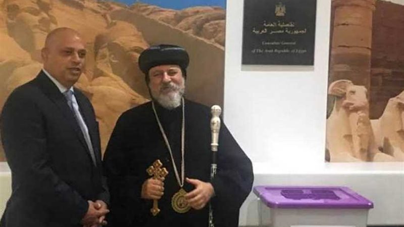 أسقف سيدني يدلي بصوته