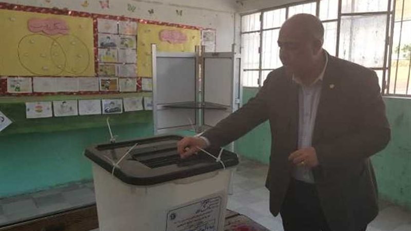 الفضالي يدلي بصوته