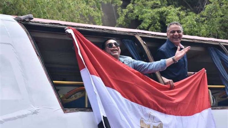 الفنان حكيم يجوب