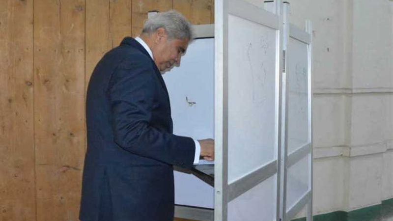 محافظ المنيا يدلي