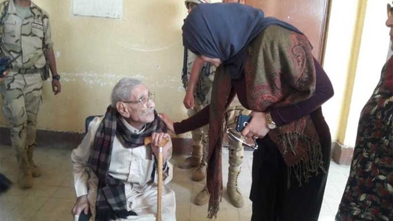 وفد دولي يتابع الاستفتاء