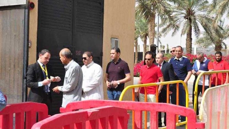 المصريون بالخارج