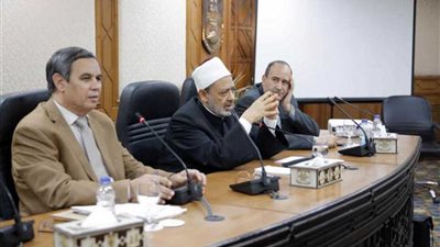 شيخ الأزهر يلتقي المتدربين 