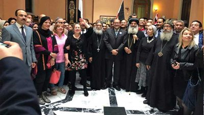 سفير مصر في روما: إقبال كثيف من أبناء الجالية المصرية للإدلاء بأصواتهم في الاستفتاء