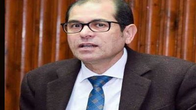 نائب رئيس جامعة الأزهر يدلي بصوته في الاستفتاء على التعديلات الدستورية