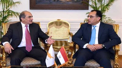 رئيس مجلس النواب القبرصي والوفد المرافق له يشيدون بالمناخ الديمقراطي الذي يجرى فيه الاستفتاء