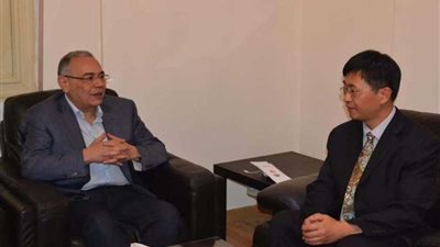 خبراء بعلاقات الحزب الشيوعي الصيني يزور المصريين الأحرار
