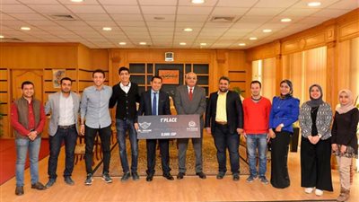 رئيس جامعة المنصورة يكرم الفائزين بمسابقة 