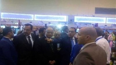 رئيس الوزراء يشيد بتنظيم معرض 