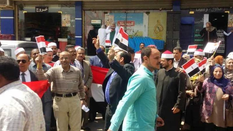 مسيرة بالخانكة تحث