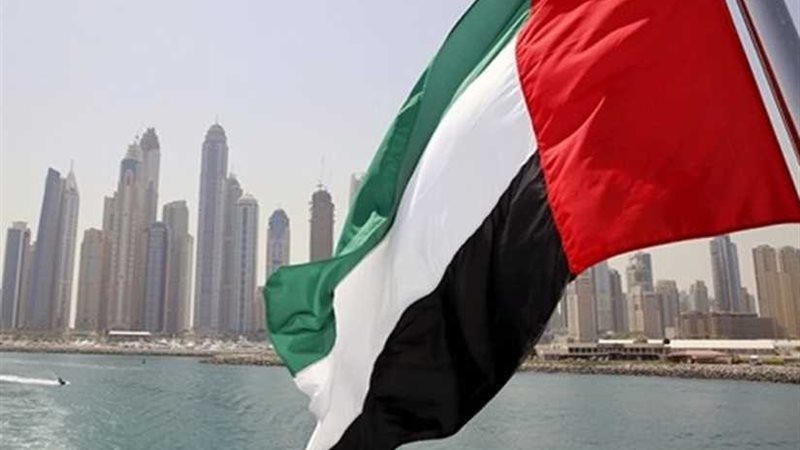 الإمارات تطالب مواطنيها