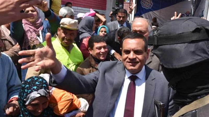 محافظ البحيرة يتفقد