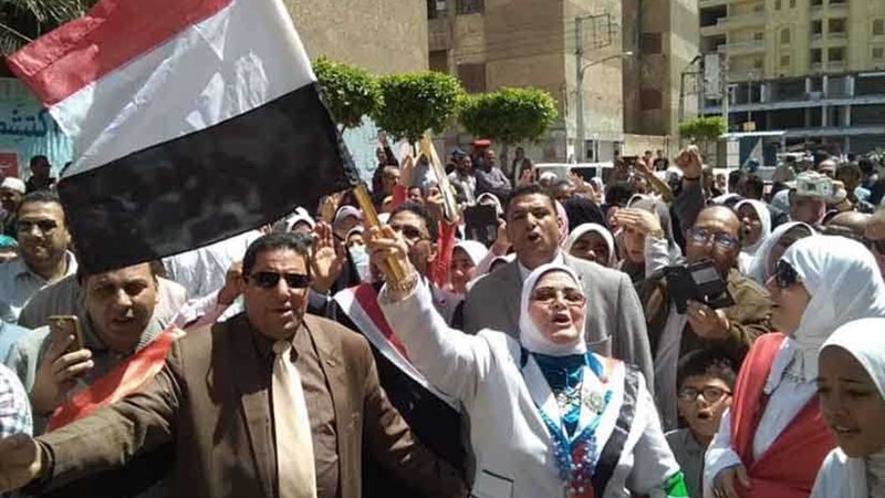 مسيرة حاشدة لطلاب