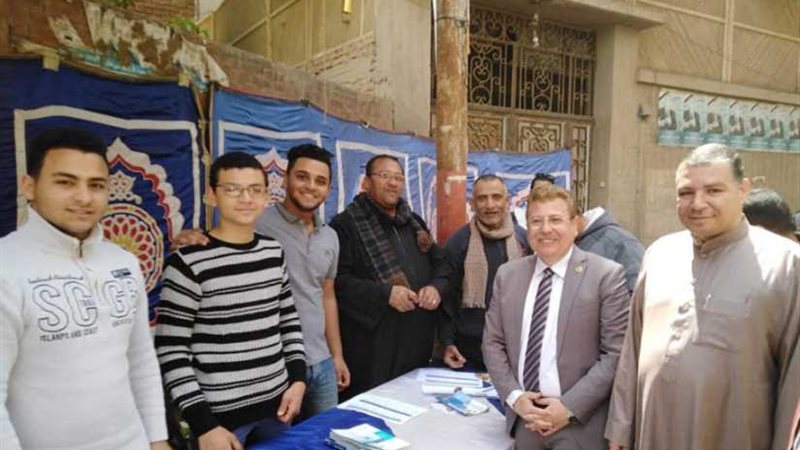 رئيس برلمانية الحركة