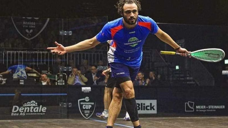 اعتزال أسطورة الإسكواش