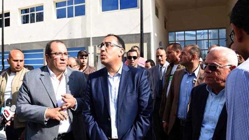 رئيس الوزراء يتفقد