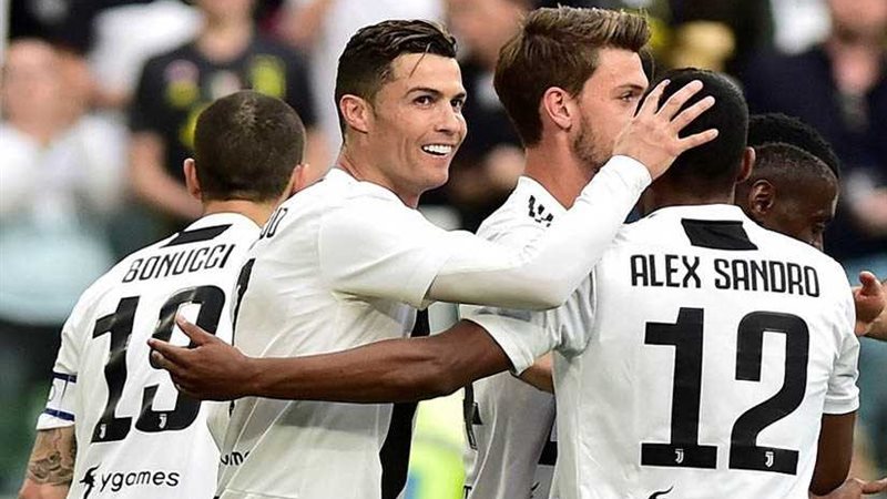 يوفنتوس  ينضم لسباق