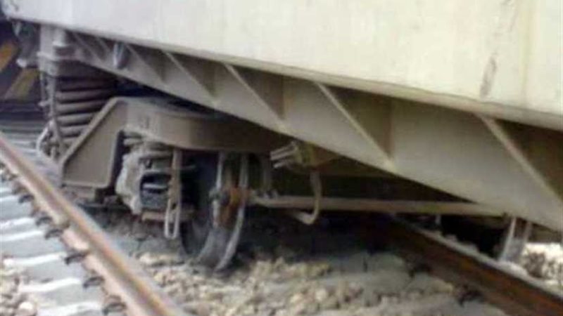 خروج جرار قطار عن