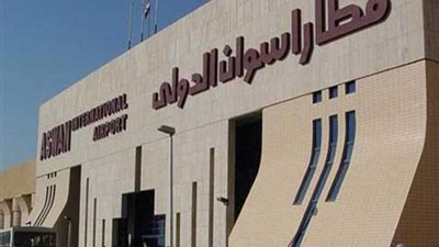 جمارك مطار أسوان تحبط محاولة تهريب قطع أثرية