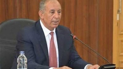 محافظ البحرالاحمر يبحث مع وفد صربى سبل تعزيز التعاون السياحى